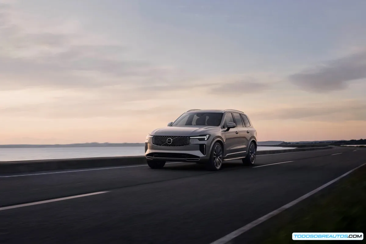 Volvo XC90 Hybrid 2025: Análisis Completo, Especificaciones y Precio - ¡Descubre la Evolución del SUV!