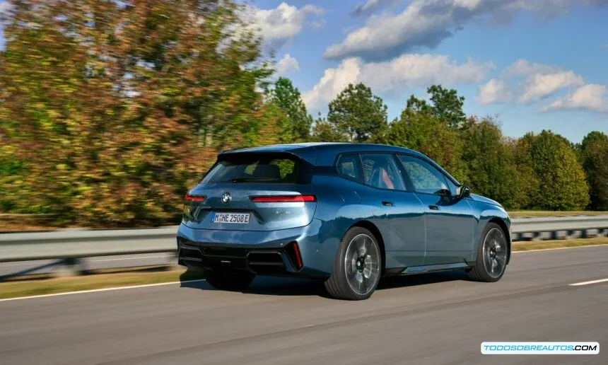 BMW iX 2025: Análisis completo del SUV eléctrico de lujo con 701km de autonomía