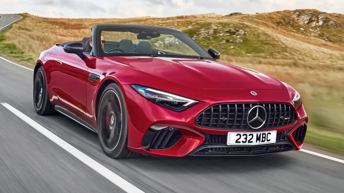 Mercedes-AMG SL 55: Análisis Comparativo entre el Modelo 2004 y el Nuevo 2025 🏎️💨