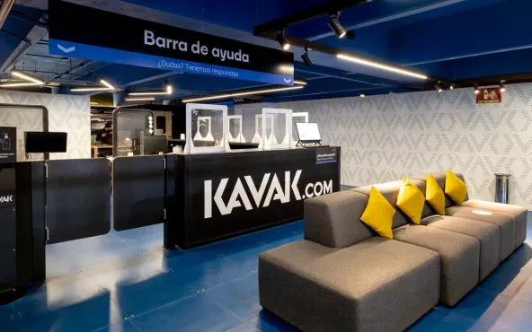 Kavak contrata adultos mayores: Iniciativa pionera en la industria automotriz mexicana