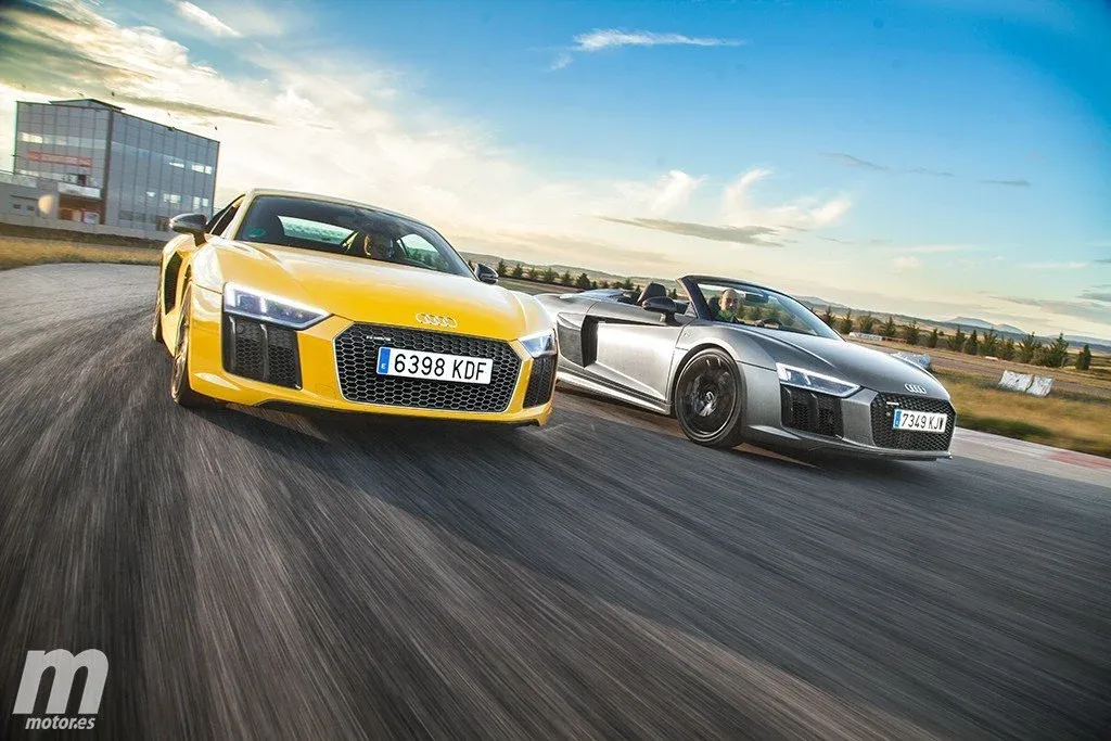 Audi R8 V10 Performance Spyder vs Audi Sport Quattro S1: ¡Duelo de Titanes!