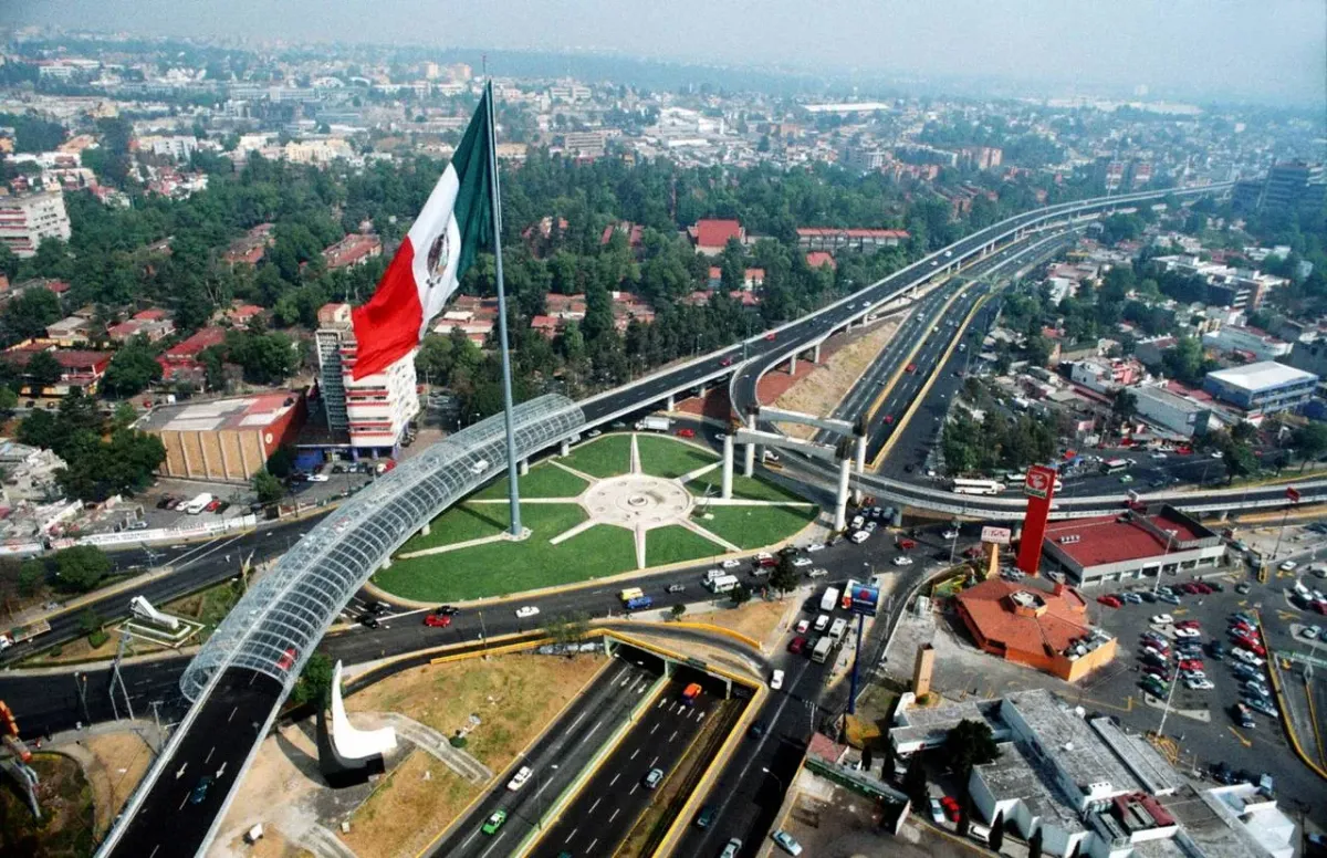 Inversión en Carreteras de México: Impacto en el PIB y el Futuro del Sector Automotriz