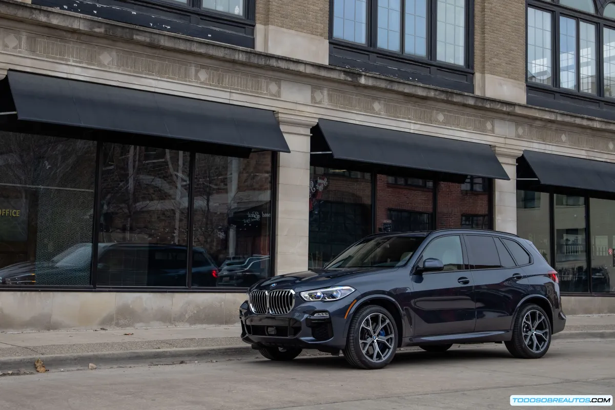 BMW X5 xDrive45e 2022: Análisis Completo del SUV Híbrido de Lujo