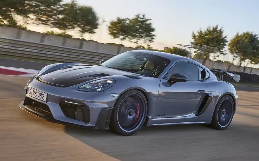 Porsche 718 Cayman Eléctrico: Fotos Espía Revelan Pruebas del Futuro Deportivo