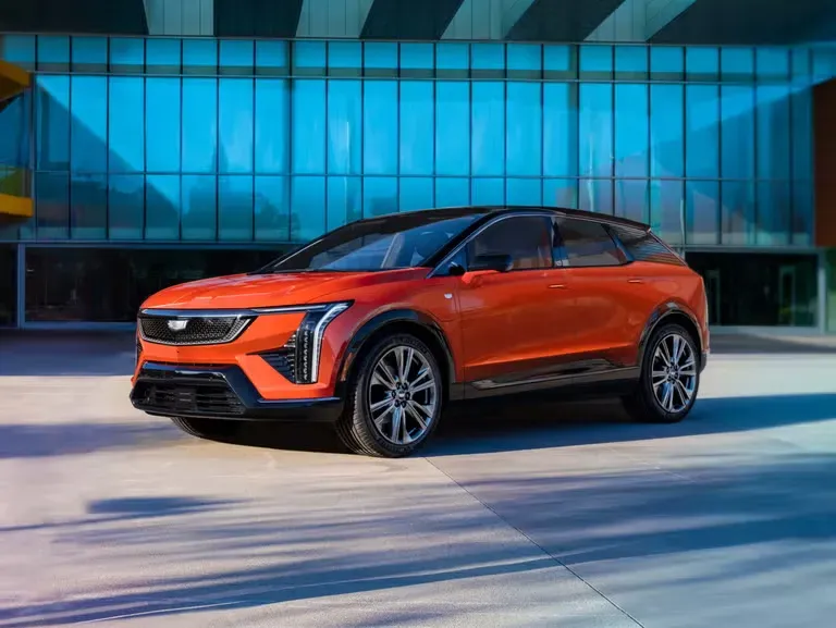 Cadillac Optiq 2025: Análisis completo, precios, ofertas y especificaciones del SUV eléctrico