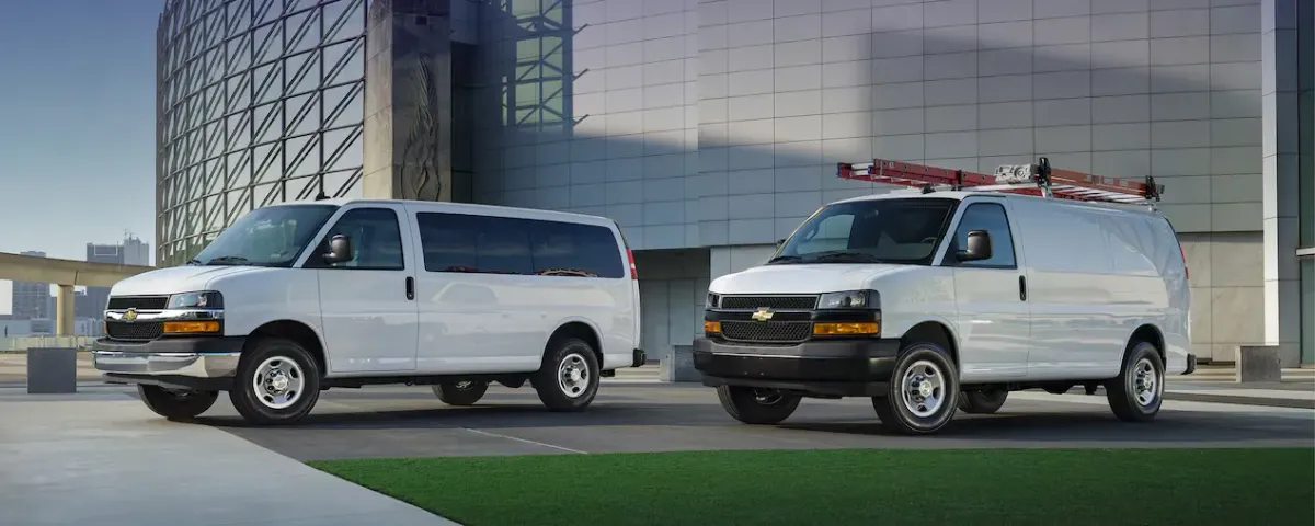 Recall Chevy Express 2025: Problema de Soldadura en la Puerta del Conductor Afecta a 80 Unidades