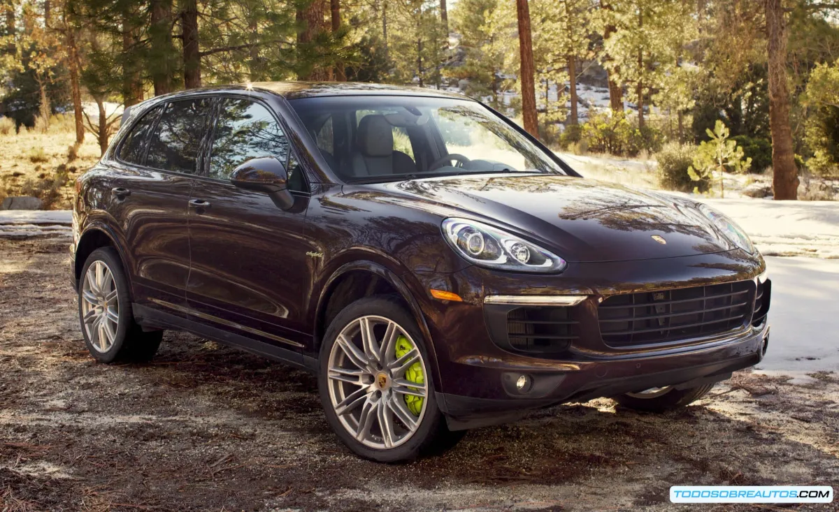 Porsche Cayenne Híbrida 2017: Análisis a Fondo, Rendimiento y Opiniones de Expertos