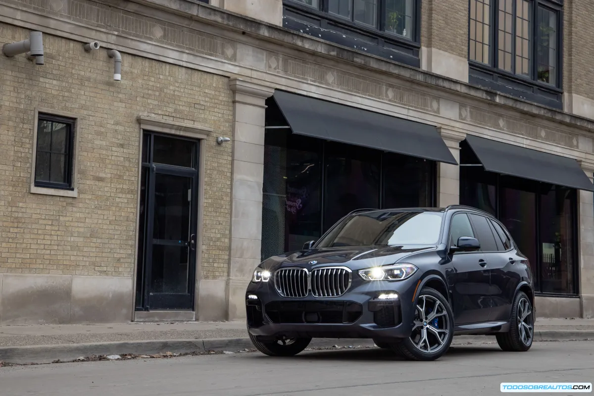 BMW X5 xDrive45e 2023: Análisis Completo del SUV Híbrido de Lujo