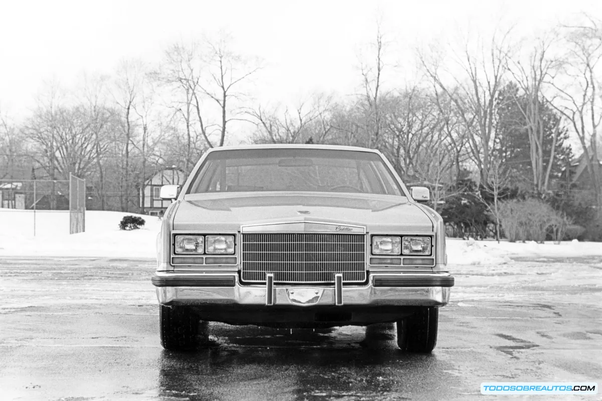 Cadillac Eldorado Touring Coupe 1982: Fotos, Historia y Características del Clásico Americano