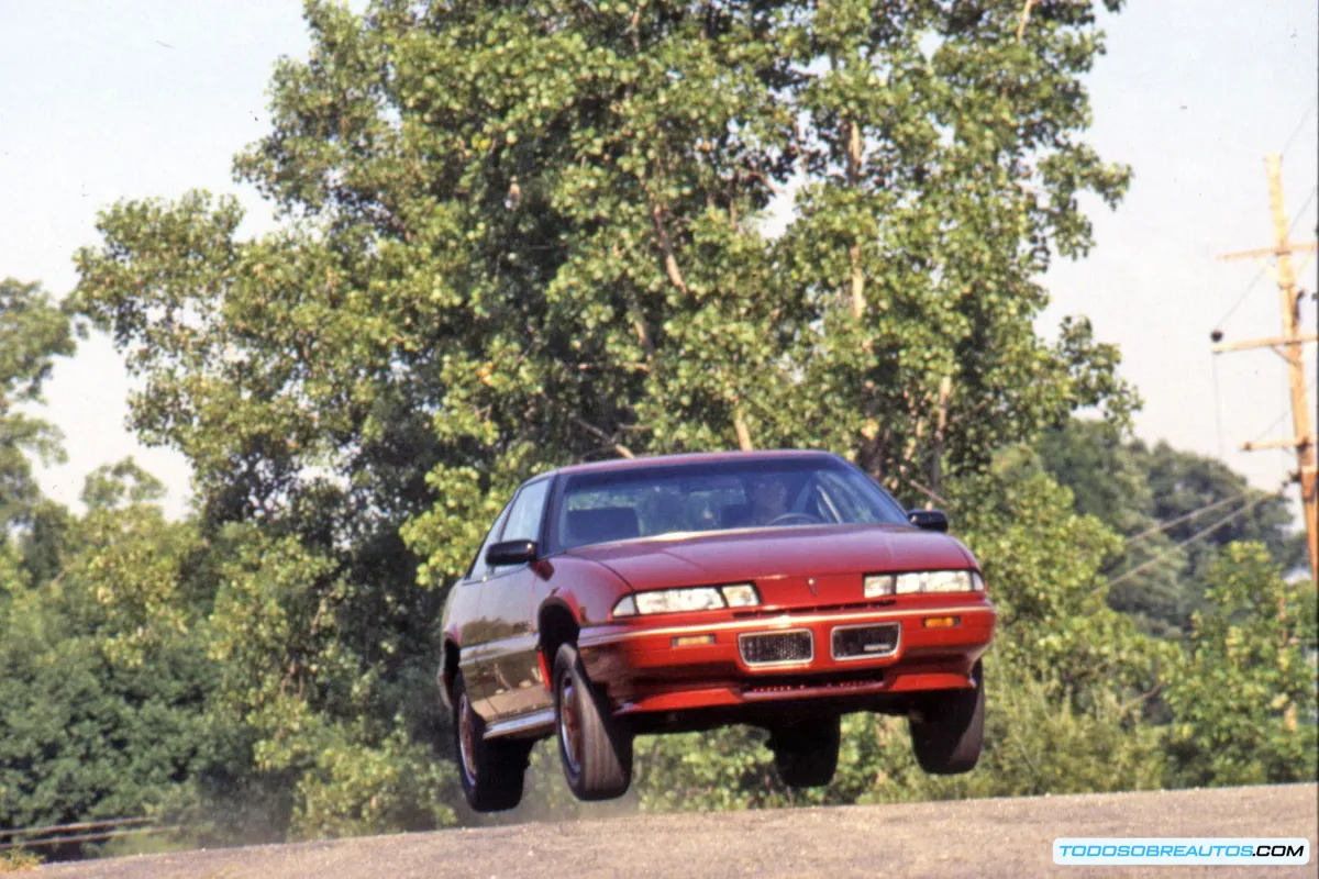 Pontiac Grand Prix SE 1988: ¿Un Clásico Americano Olvidado? Análisis y Opiniones