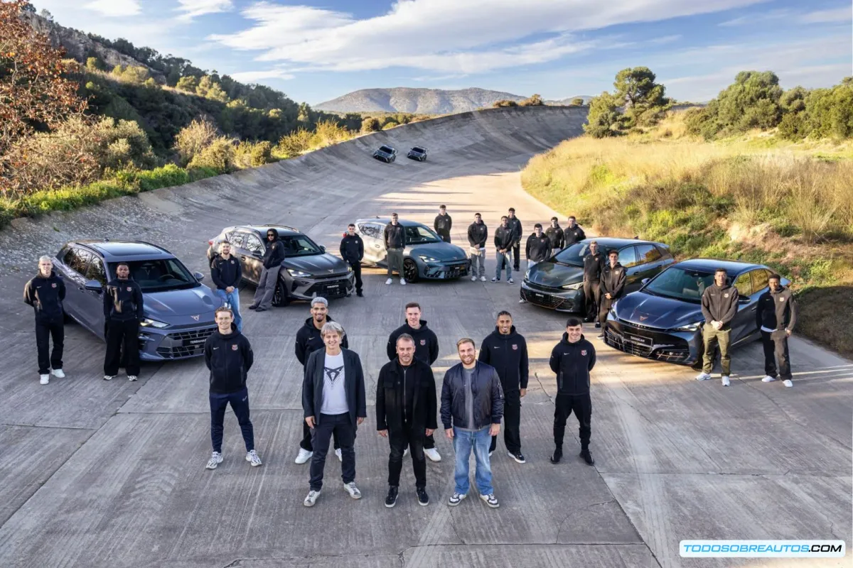 CUPRA y FC Barcelona: Futbolistas Personalizan sus Nuevos Coches - Análisis y Modelos Elegidos