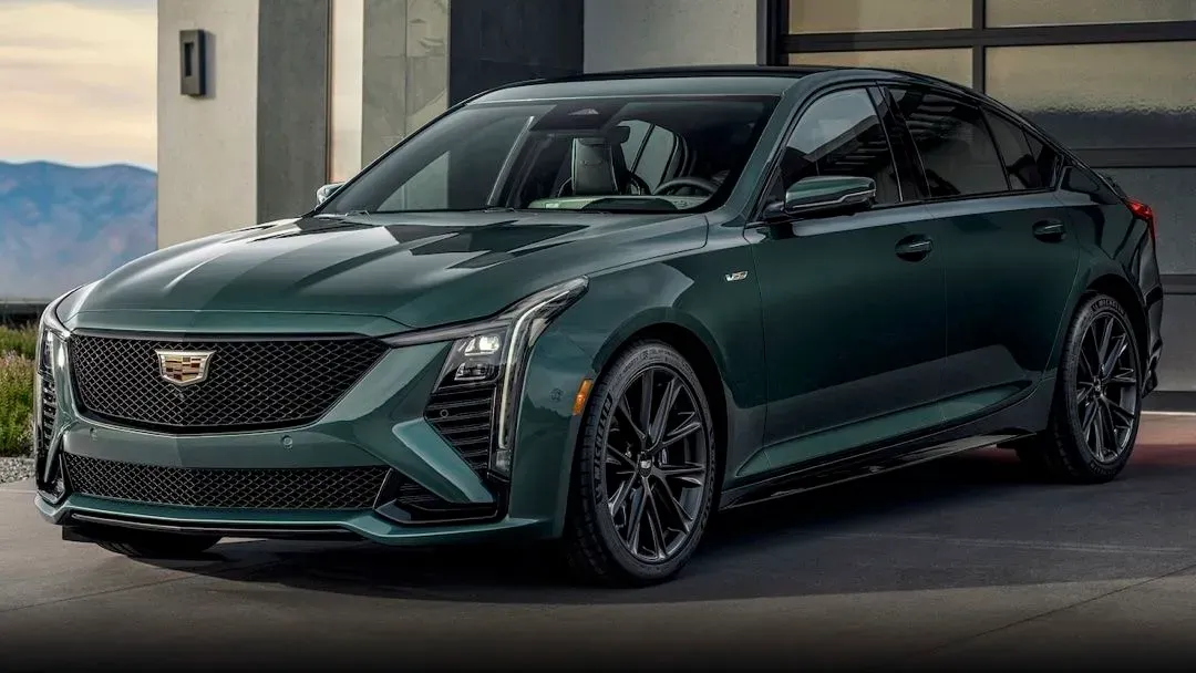 Cadillac CT5 2025: El ADN del Blackwing Llega a China - Análisis y Novedades