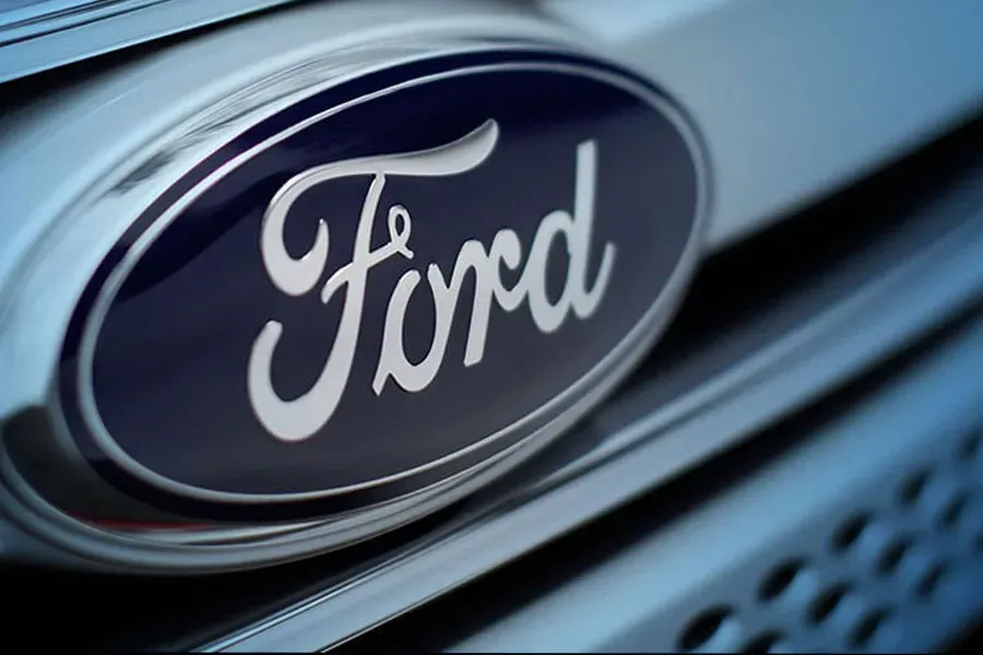 Ford Anuncia Cambios Clave en su Liderazgo: Implicaciones para el Futuro de la Automotriz