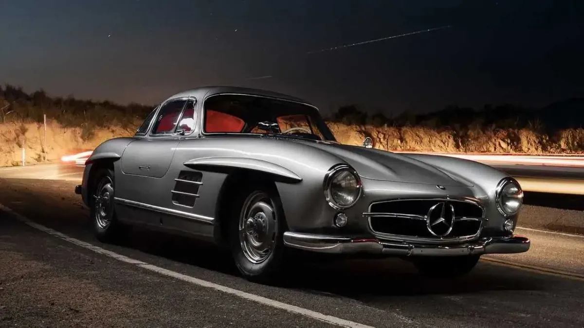 Mercedes 300SL Gullwing en Subasta: Un Clásico Imperdible en el Mundo del Arte y los Autos