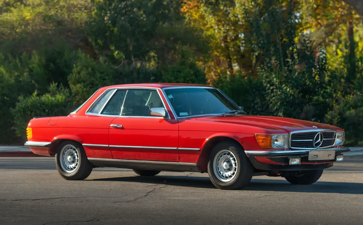 Mercedes-Benz 450SLC 5.0 1980: Lujo y Exceso en un Clásico - Análisis y Reseña