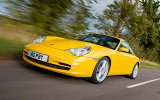 Porsche 911 (996) Amarillo