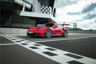 Porsche 911 GT3 RS 2023 Rojo