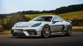 Porsche Cayman GT4 Plateado