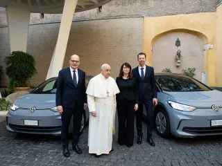 El Papa Francisco urge a la industria automotriz a afrontar la crisis climática