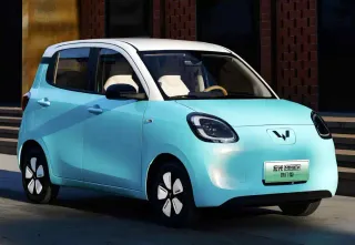 Nuevo Wuling MINI EV de Cuatro Puertas