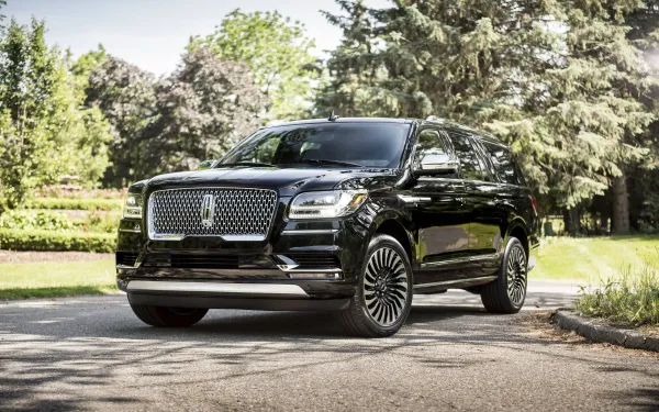 Lincoln Navigator 2018 Negro