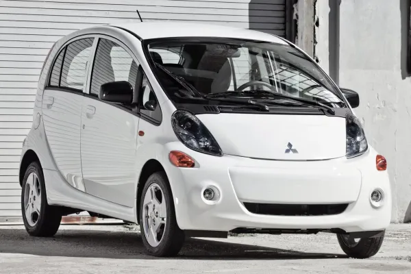 Mitsubishi i-MiEV Blanco