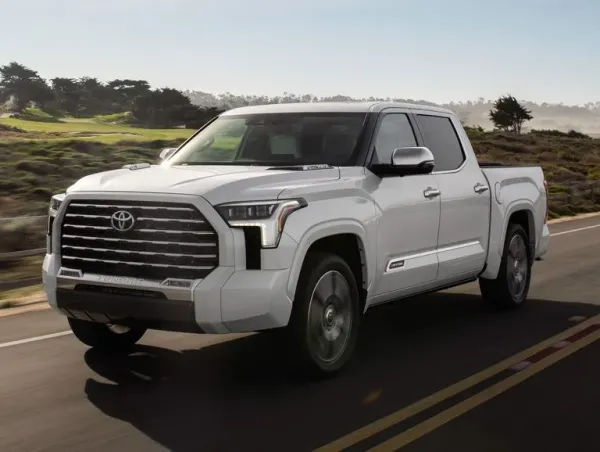 Toyota Tundra Híbrida 2024 Blanca