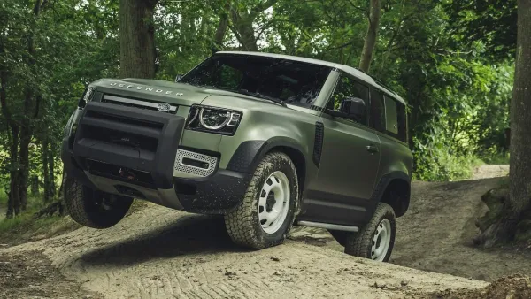 Land Rover Defender 2020 Gondwana Stone Metallic