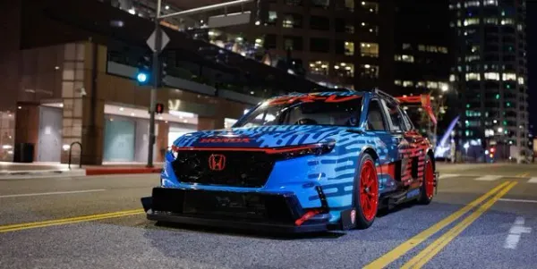 Honda CR-V Hybrid Racer Azul con Rojo