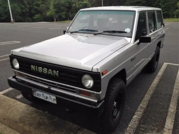 Nissan Patrol 1984 Plateado