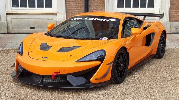 McLaren 570S GT4 Naranja