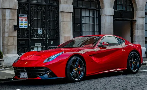 Ferrari F12 Berlinetta Rojo