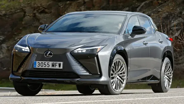 Lexus RZ 450e Gris