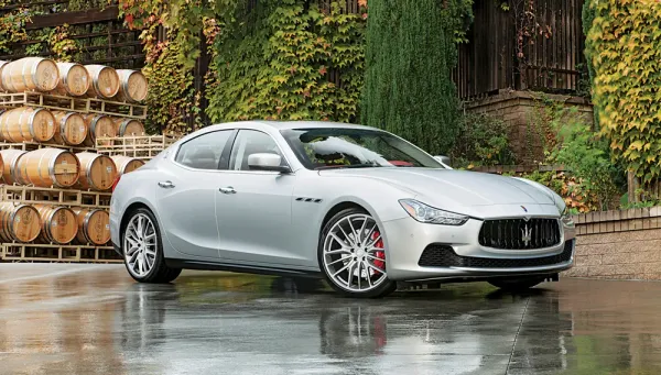 Maserati Ghibli SQ4 2015 Plateado