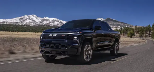 Chevrolet Silverado EV Negro