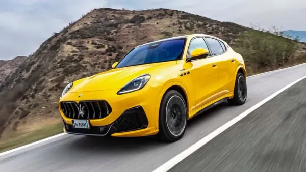 Maserati Levante 2023 Amarillo