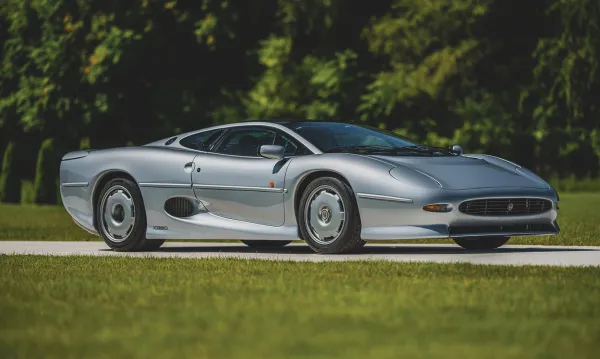 Jaguar XJ220 1994 Plateado