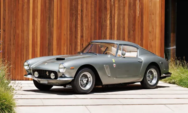 Ferrari 250 GT Lusso Gris