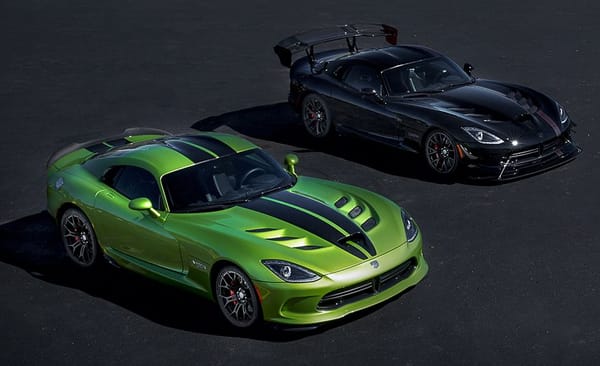 Dodge Viper ACR 2016 y Dodge Viper 1997