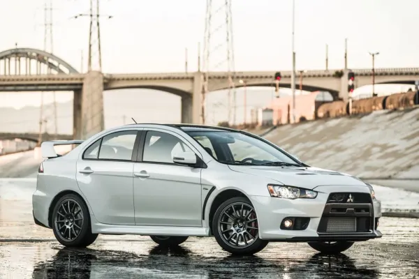 Mitsubishi Lancer Evolution 10 Blanco