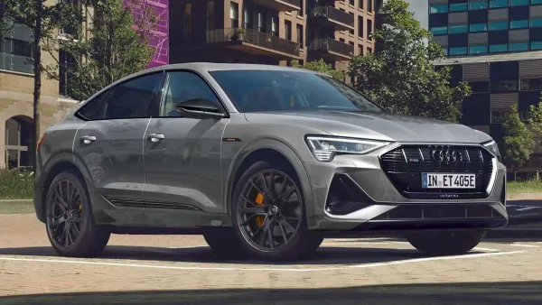 Audi e-tron 2023 Gris