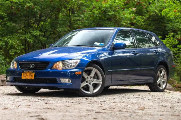 Lexus IS 300 SportCross 2002 Azul