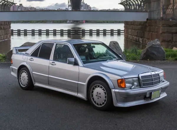 Mercedes-Benz 190E 2.3-16 Plateado