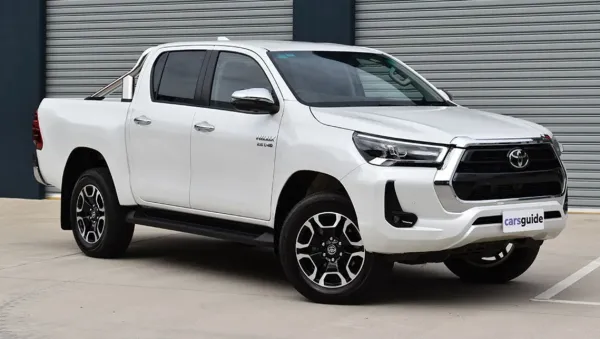 Toyota Hilux 2023 Blanco