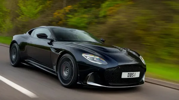 Aston Martin DBS Superleggera Negro