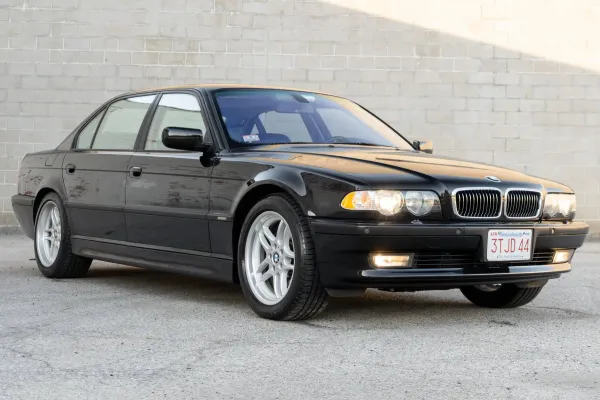 BMW 750iL 2001 Negro