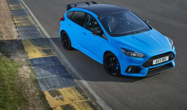 Ford Focus RS Azul