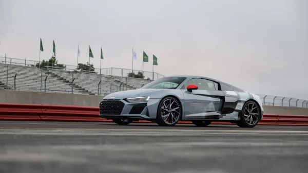 Audi R8 Celeste