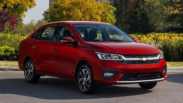 Chevrolet Aveo Sedán 2023 Rojo