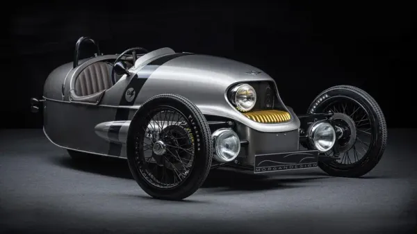 Morgan EV3 Plateado